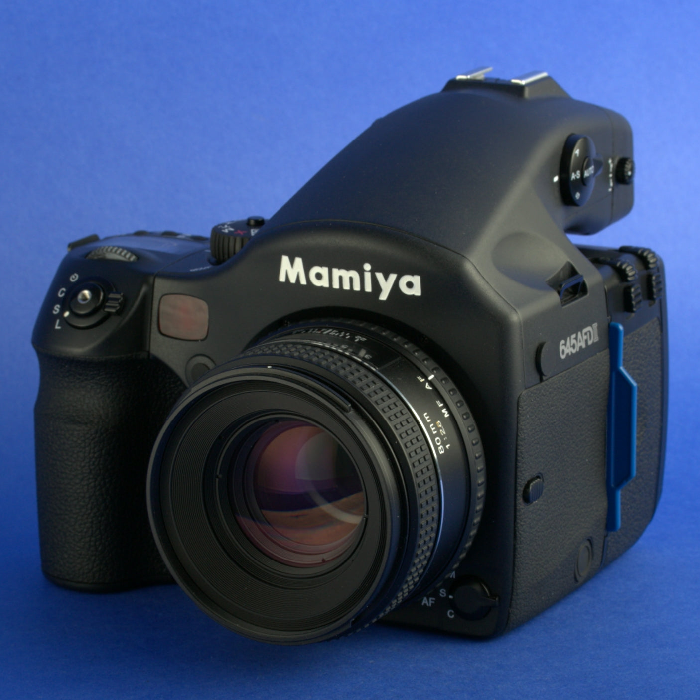 Mamiya 645 AFD II Medium Format Camera Kit with 80mm 2.8 Sekor D Lens