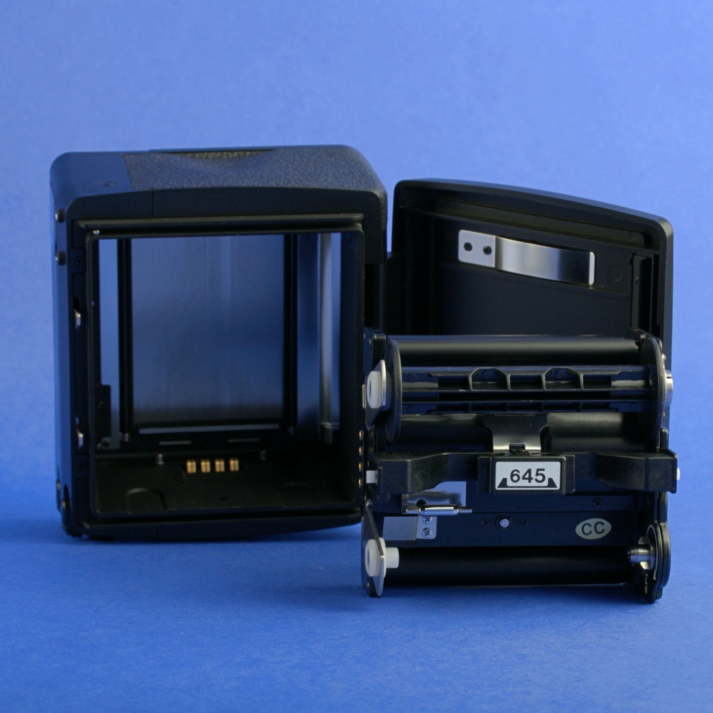Mamiya 645 AFD Medium Format Camera Kit Film Tested Near Mint Condition