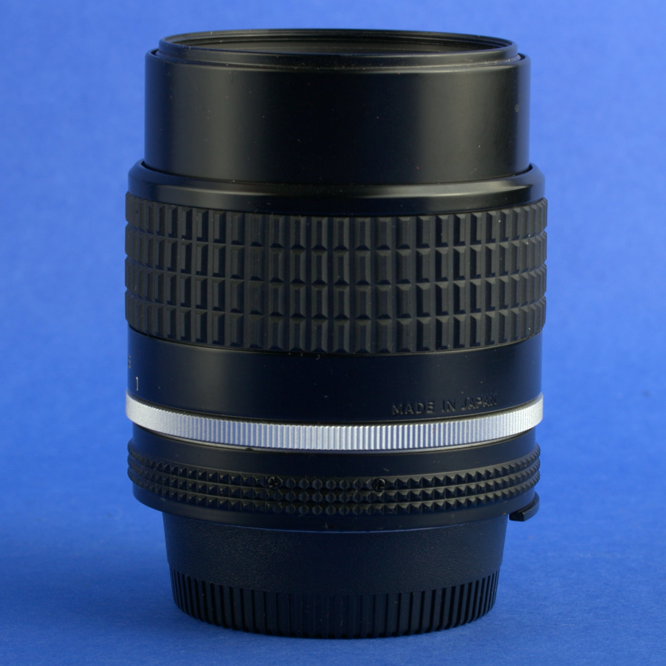 Nikon Nikkor 105mm 2.5 Ai-S Lens Near Mint Condition