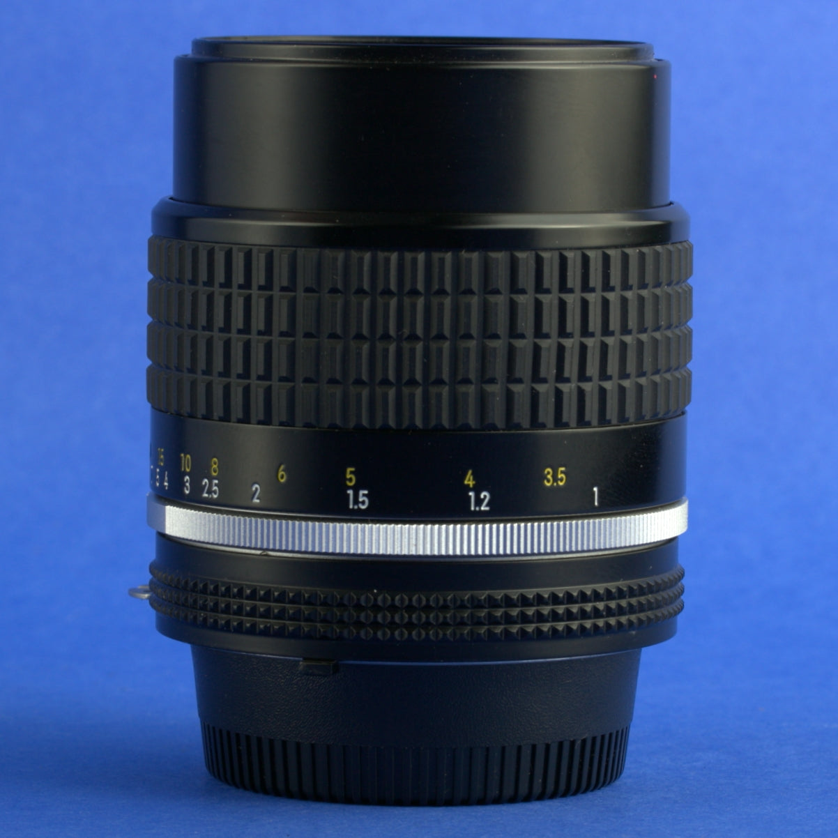 Nikon Nikkor 105mm 2.5 Ai-S Lens Near Mint Condition