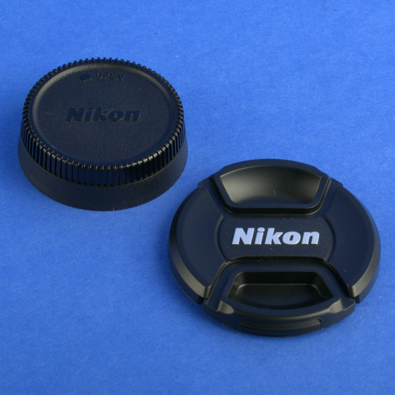 Nikon AF-S Nikkor 105mm 2.8 VR Lens US Model Mint Condition
