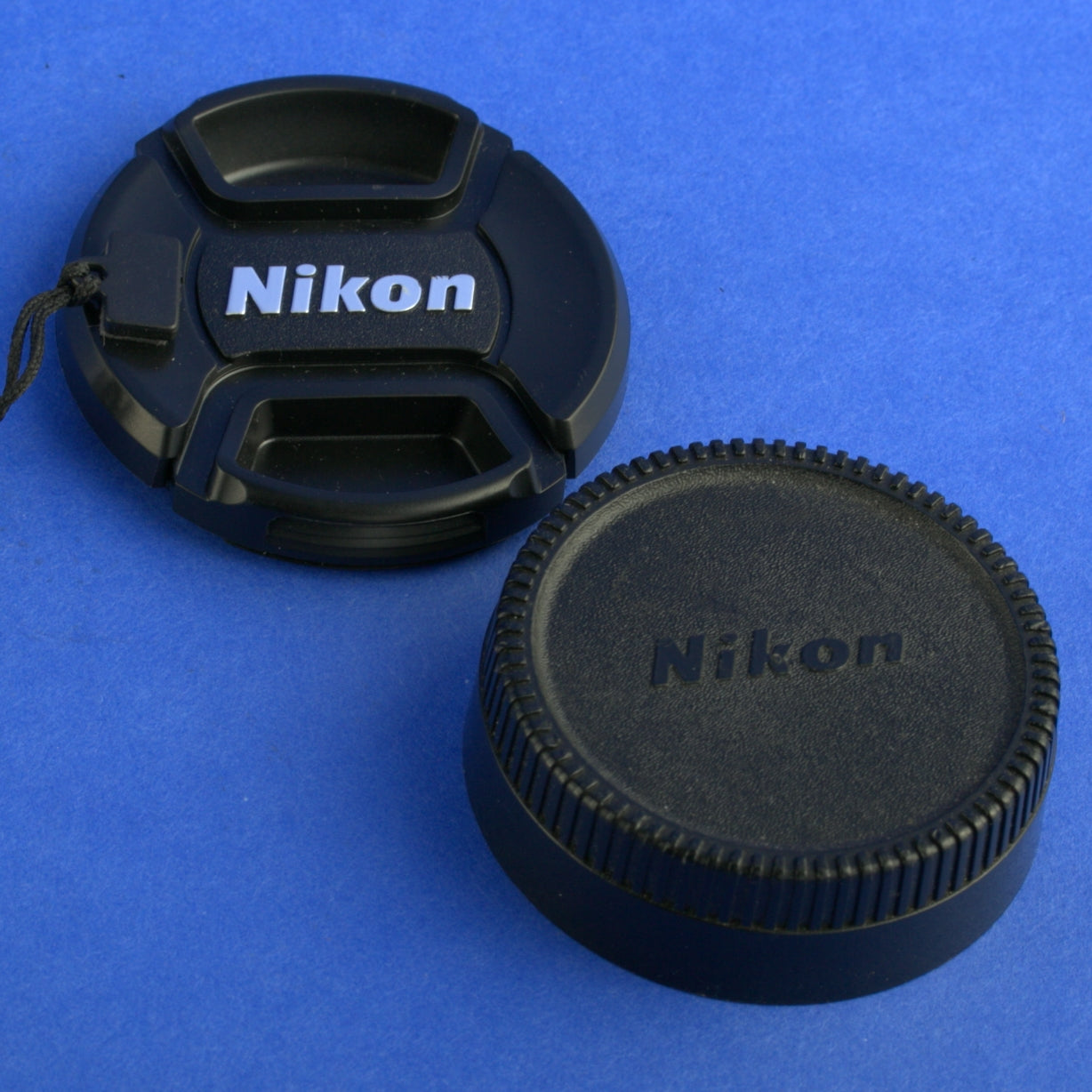 Nikon AF-S Nikkor 35mm 1.8 G DX Lens US Model Near mint Condition