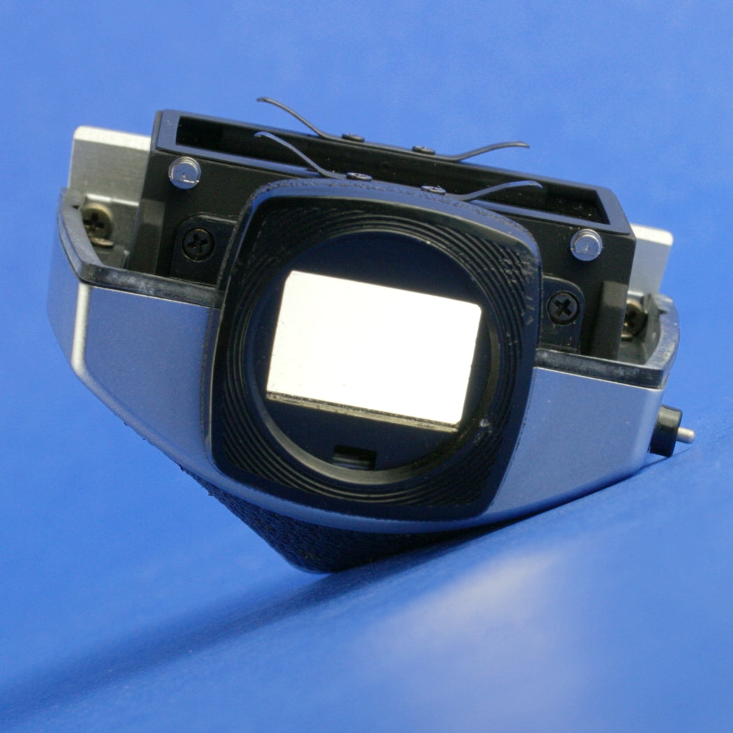 Nikon DE-1 Eye Level Finder for F2 Cameras Near Mint Condition