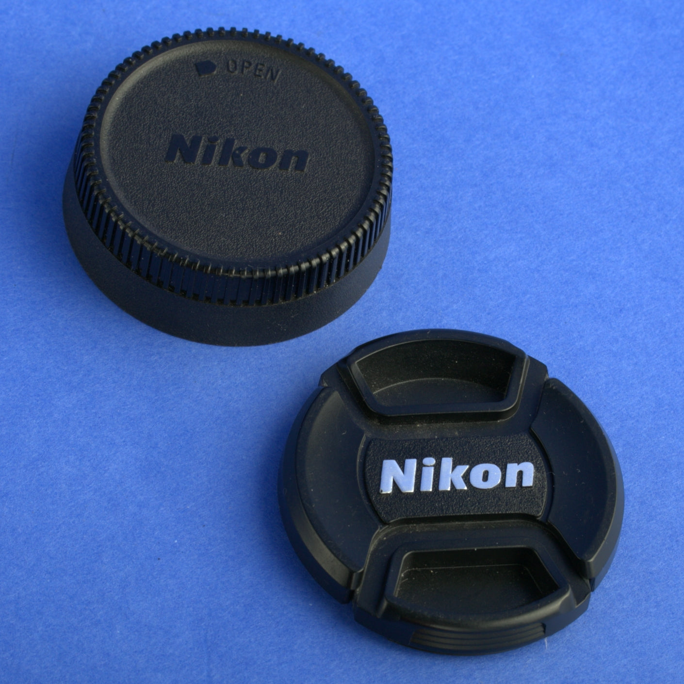Nikon Nikkor 105mm 2.5 Ai-S Lens