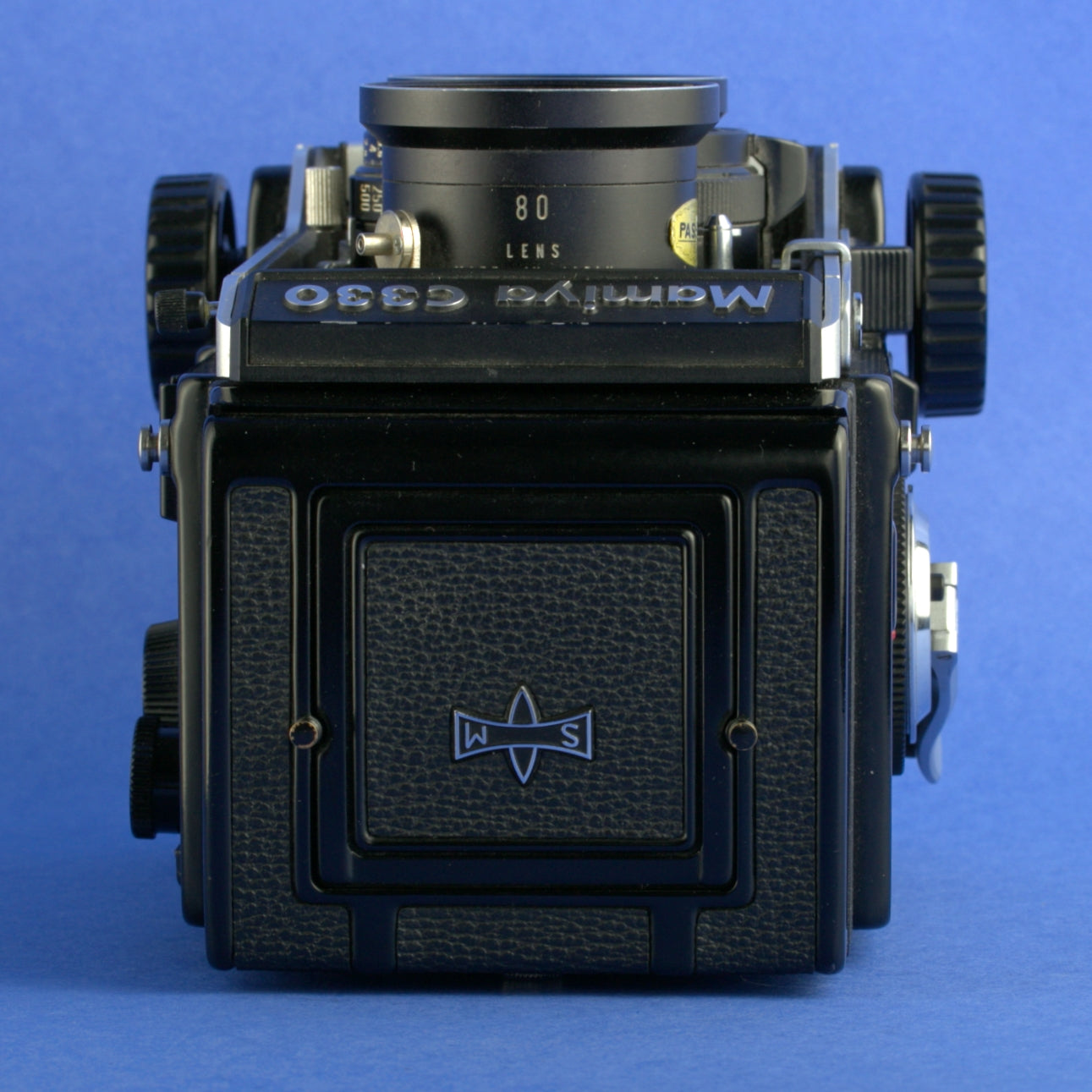 Mamiya C330 S Medium Format Camera with 80mm 2.8 Blue Dot Lens Beautiful