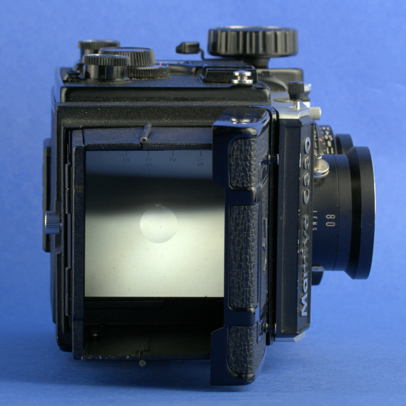 Mamiya C330 S Medium Format Camera with 80mm 2.8 Blue Dot Lens Beautiful
