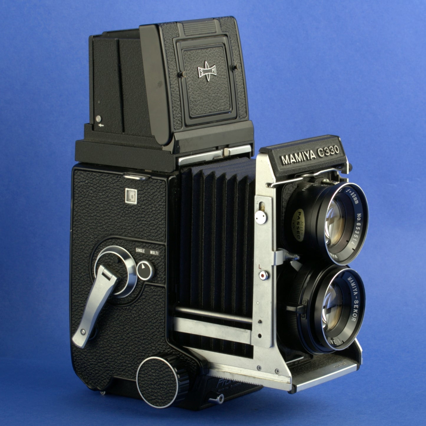 Mamiya C330 F Medium Format Camera with 80mm 2.8 Lens
