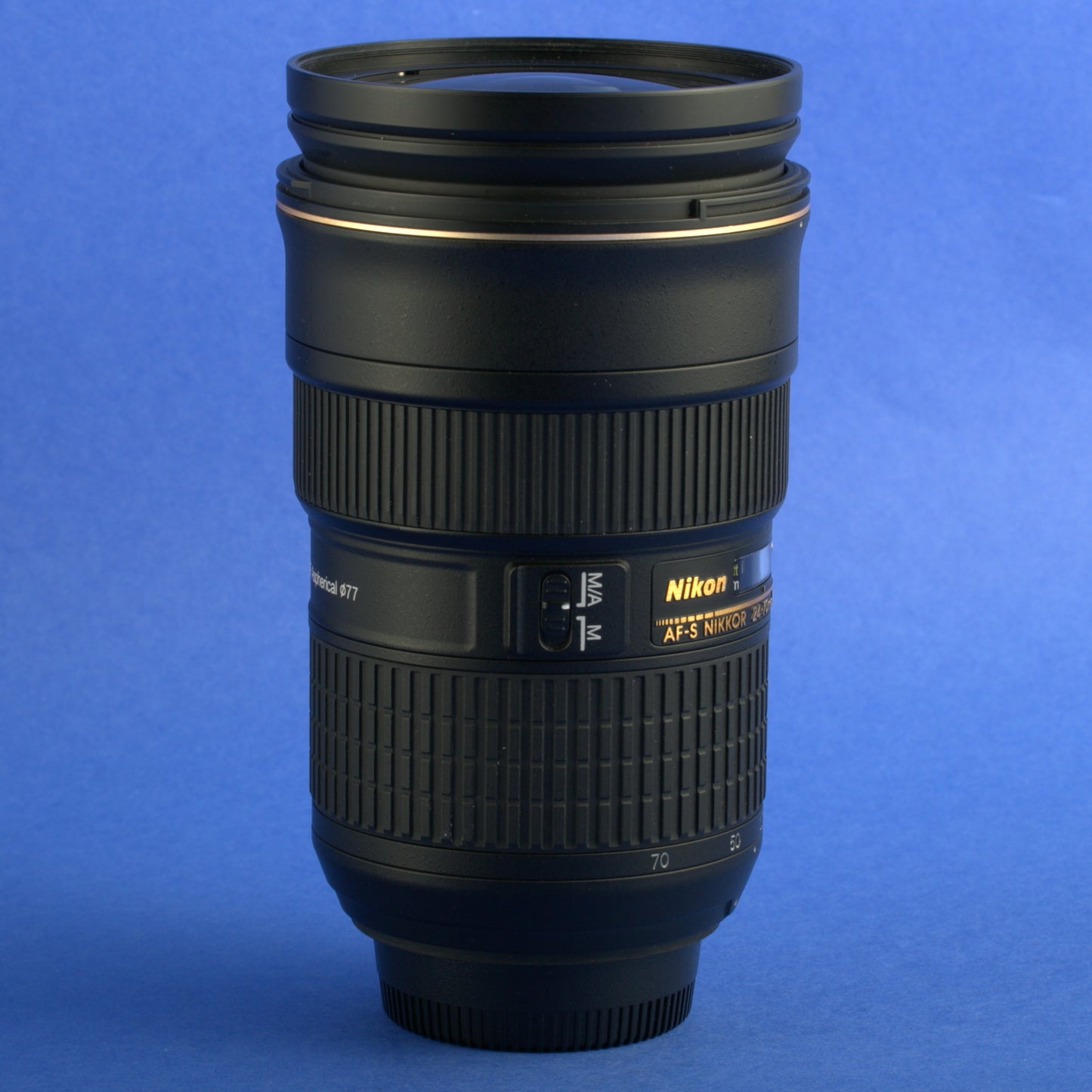 Nikon AF-S Nikkor 24-70mm 2.8 Lens US Model Near Mint Condition