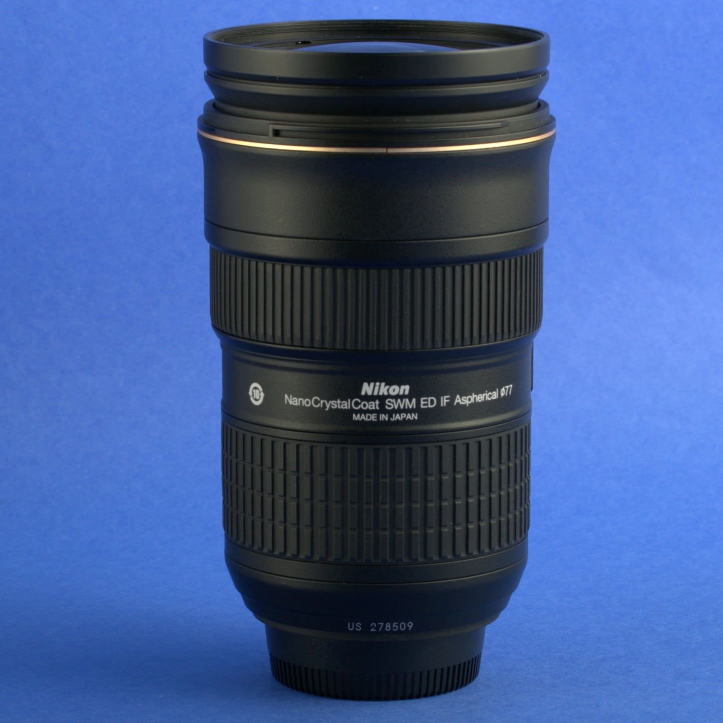 Nikon AF-S Nikkor 24-70mm 2.8 Lens US Model Near Mint Condition