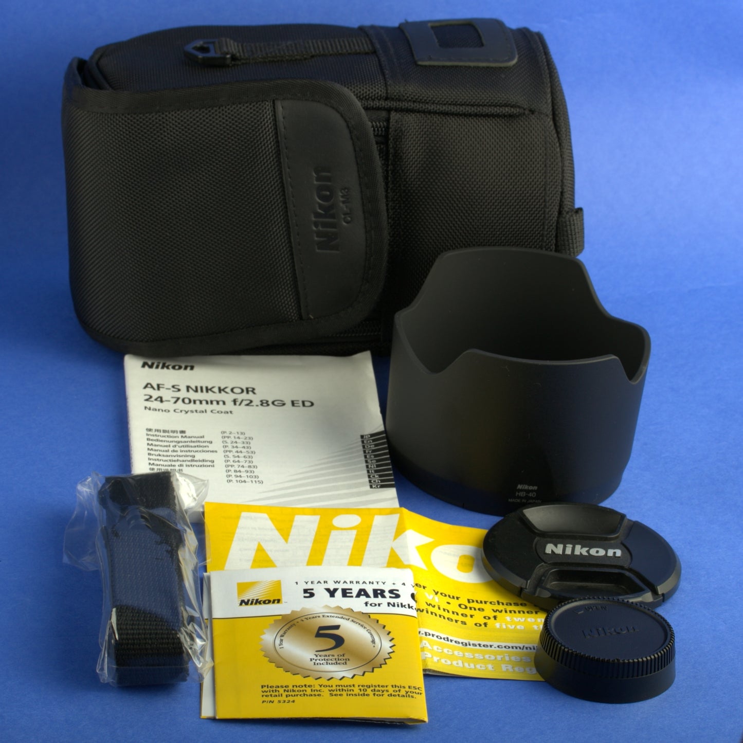 Nikon AF-S Nikkor 24-70mm 2.8 Lens US Model Near Mint Condition