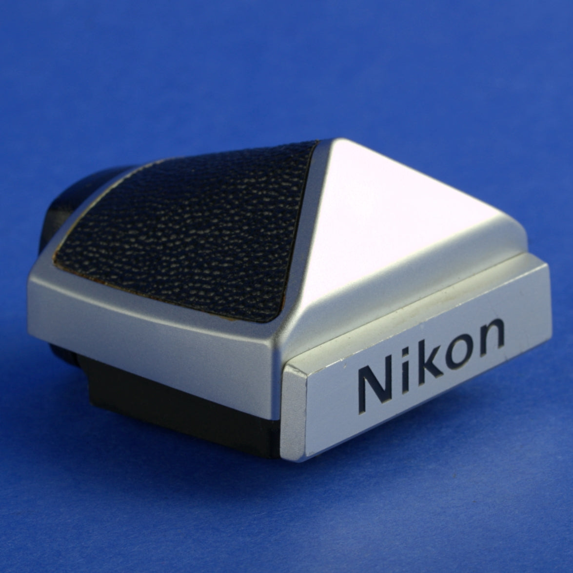 Nikon DE-1 Eye Level Finder for F2 Cameras Beautiful Condition
