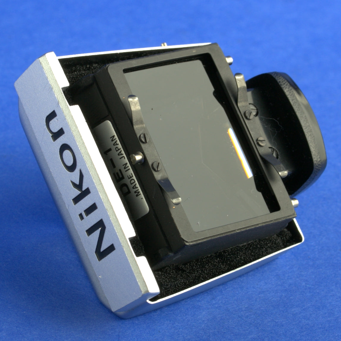 Nikon DE-1 Eye Level Finder for F2 Cameras Beautiful Condition