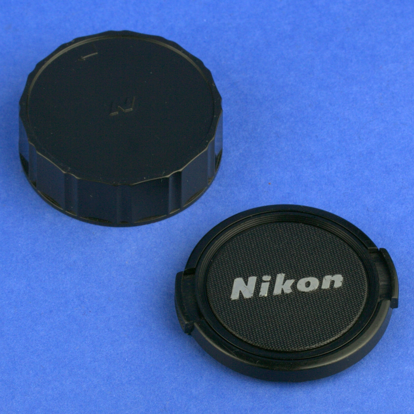 Nikon Nikkor 85mm F2 Ai Lens Beautiful Condition