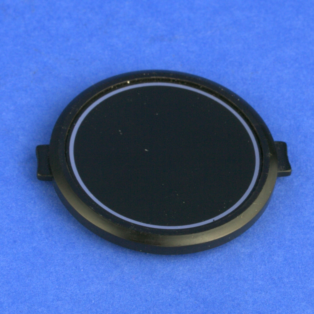 Nikon Nikkor 85mm F2 Ai Lens