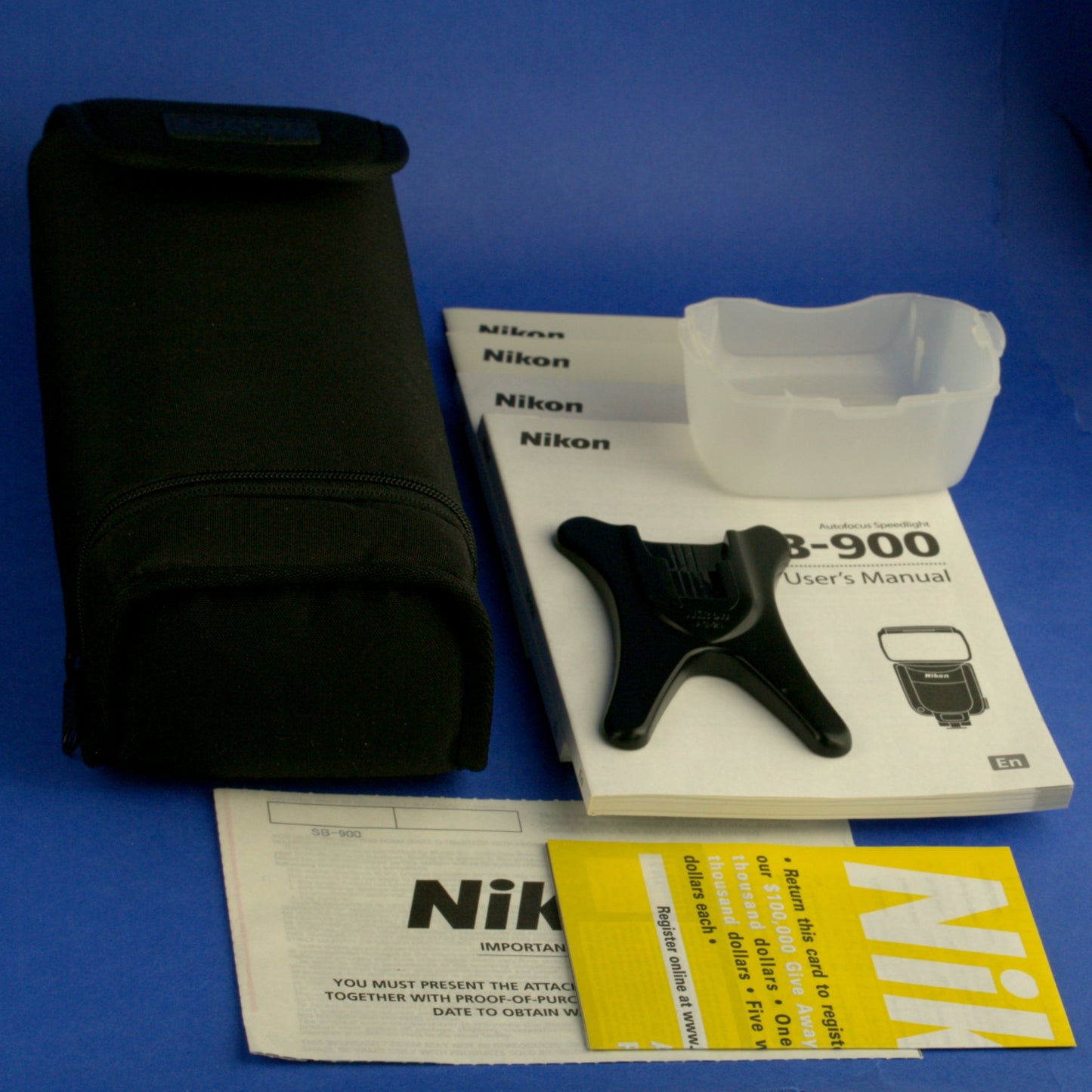 Nikon SB-900 Speedlight Shoe Mount Flash