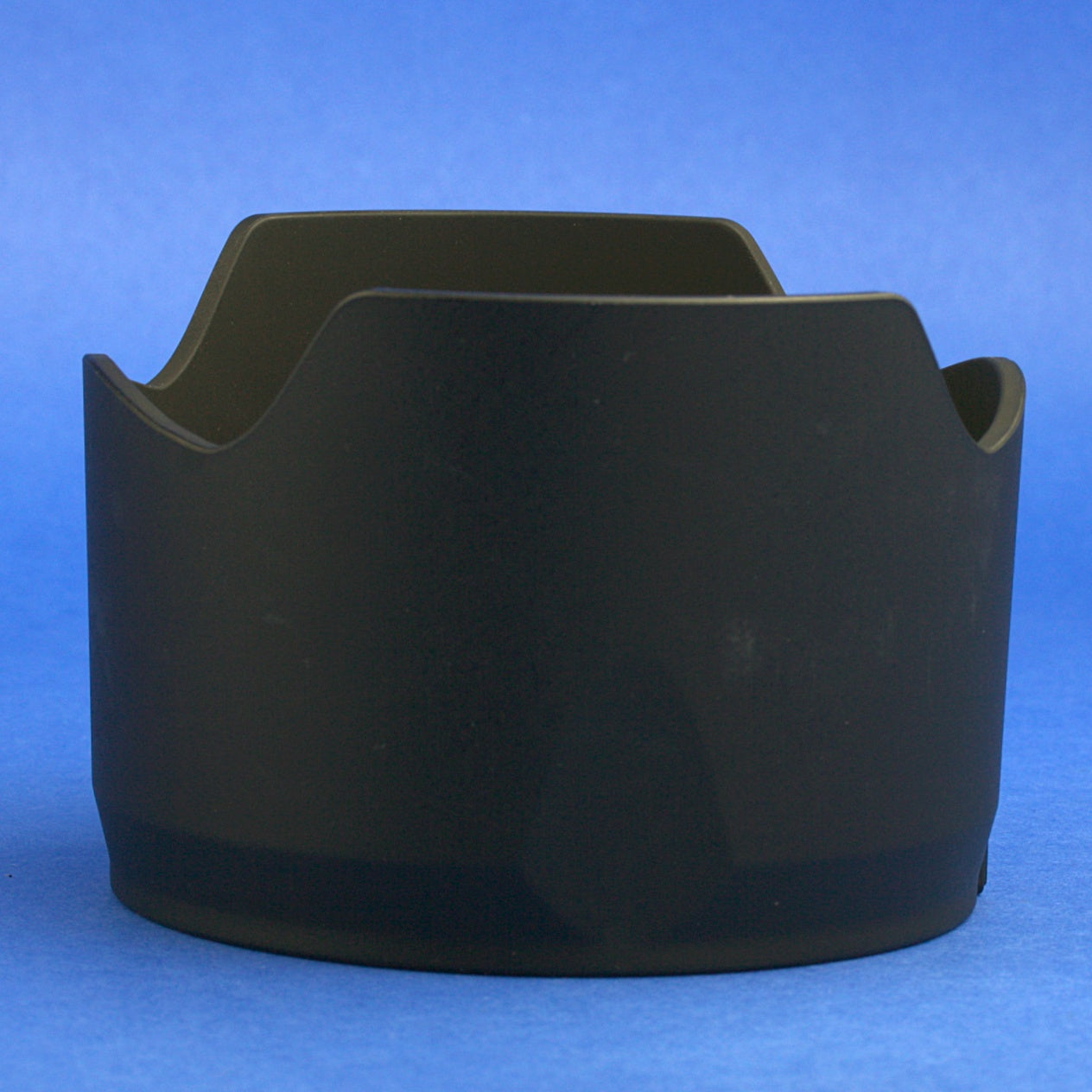 Nikon HB-40 Genuine Lens Hood for 24-70mm F2.8 Lens Mint Condition