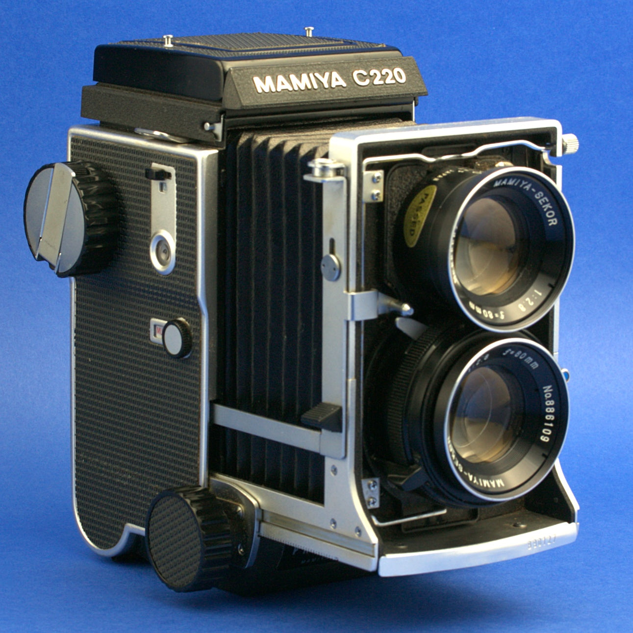 Mamiya C220 Medium Format Camera Kit