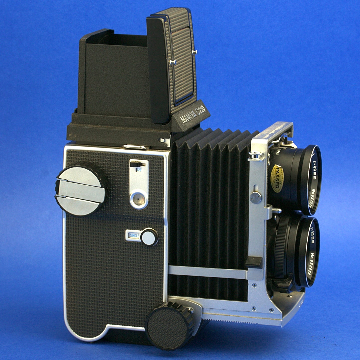 Mamiya C220 Medium Format Camera Kit Beautiful Condition