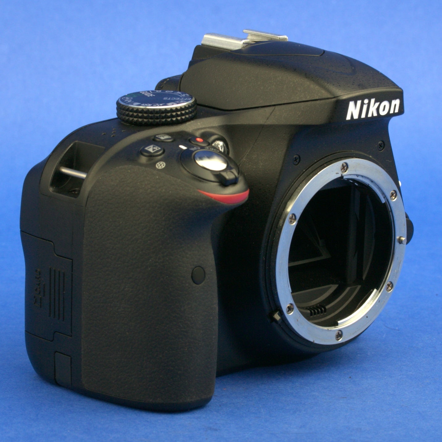 Nikon D3300 Digital Camera Body Not Working