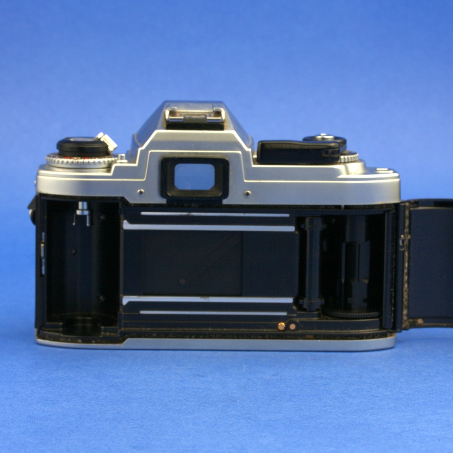 Nikon FG Film Camera Body Not Working