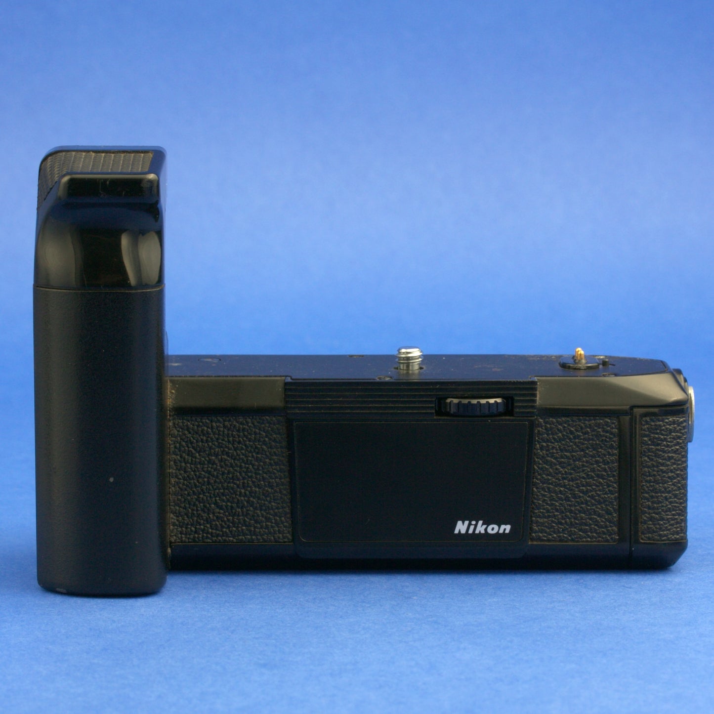 Nikon MD-14 Motor Drive with AH-2 Tripod Adapter