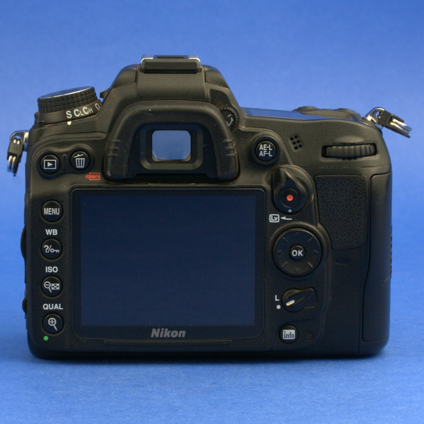 Nikon D7000 Digital Camera Body 3400 Actuations