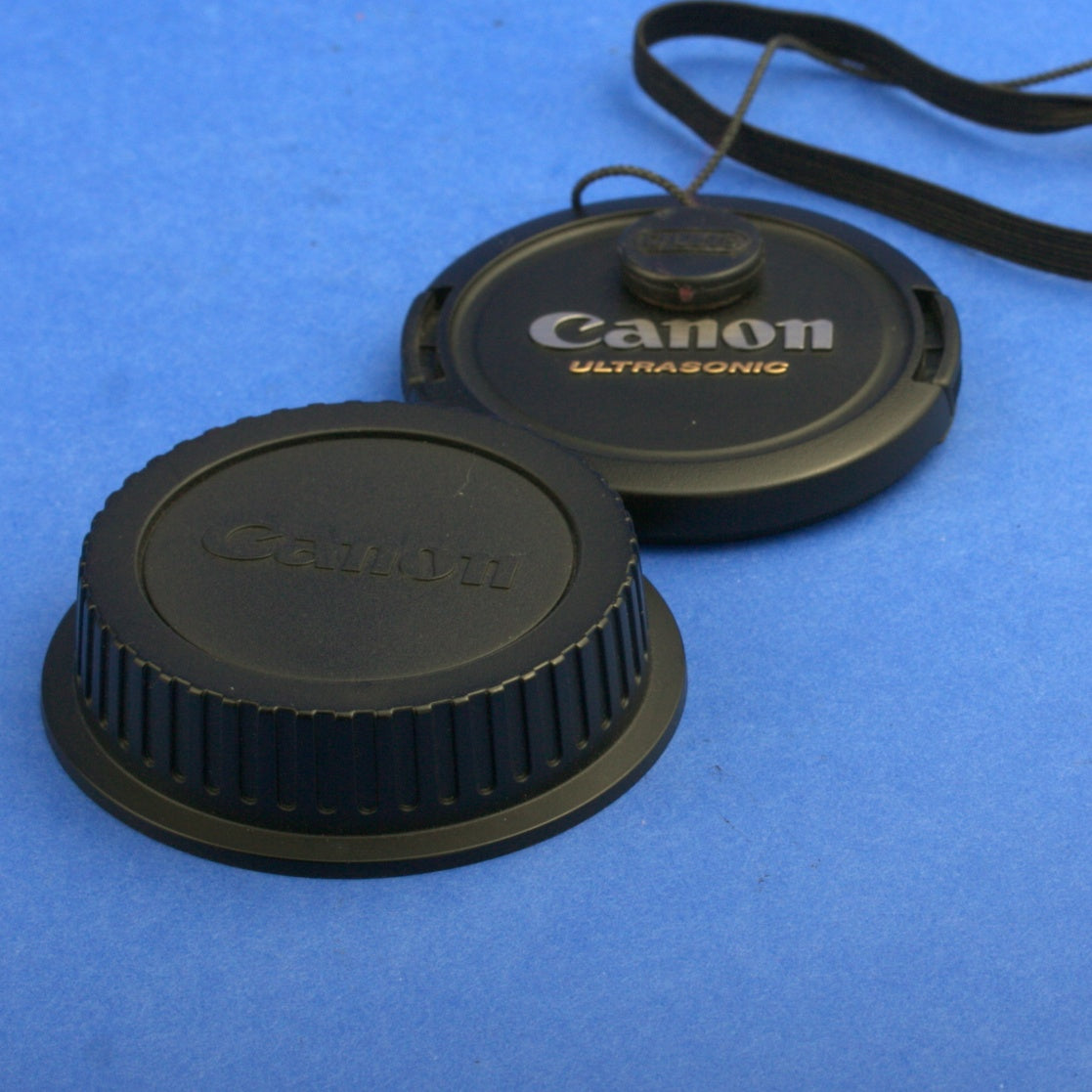 Canon EF 75-300mm 4-5.6 IS Lens Mint Condition