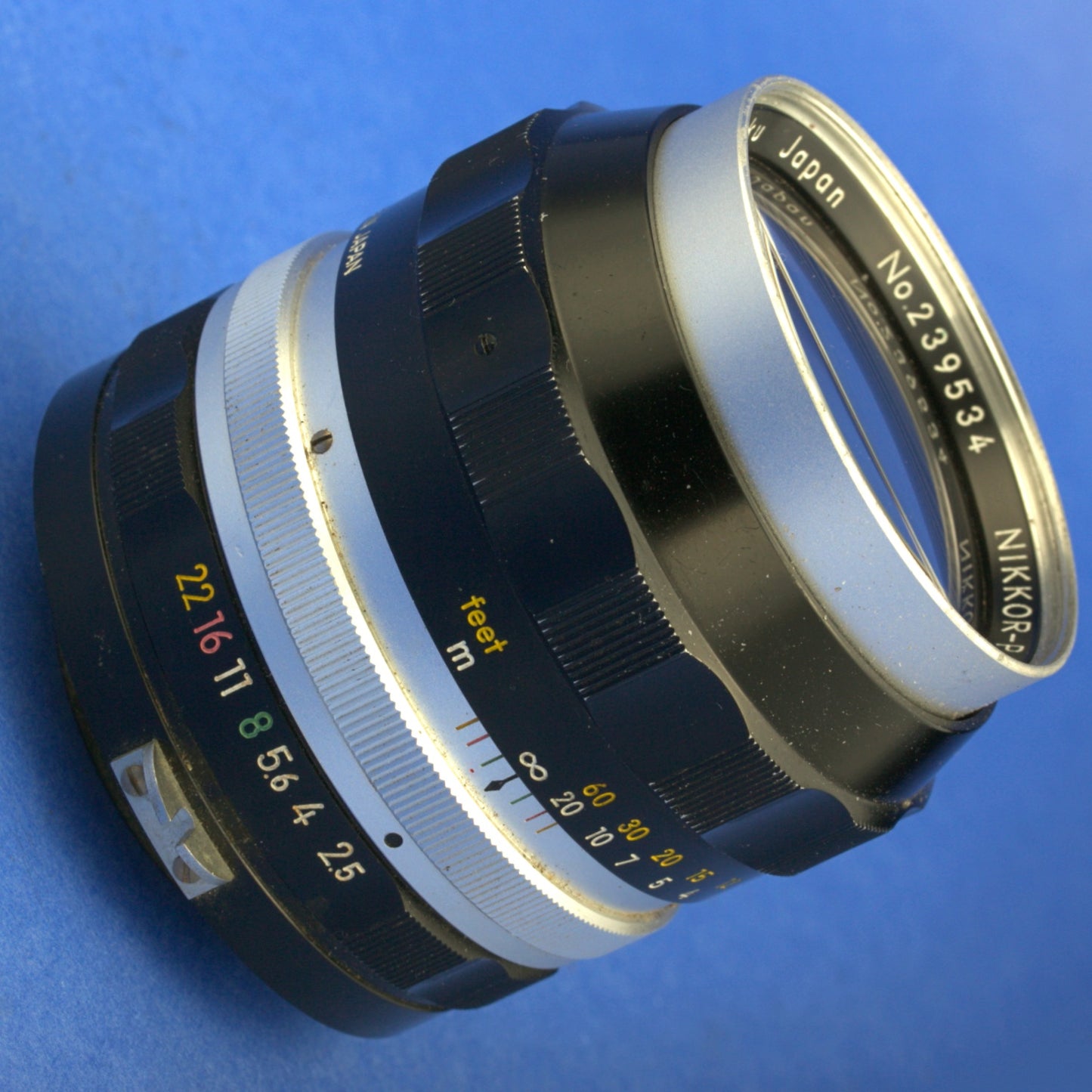 Nikon Nikkor-P 105mm 2.5 Non-Ai Lens