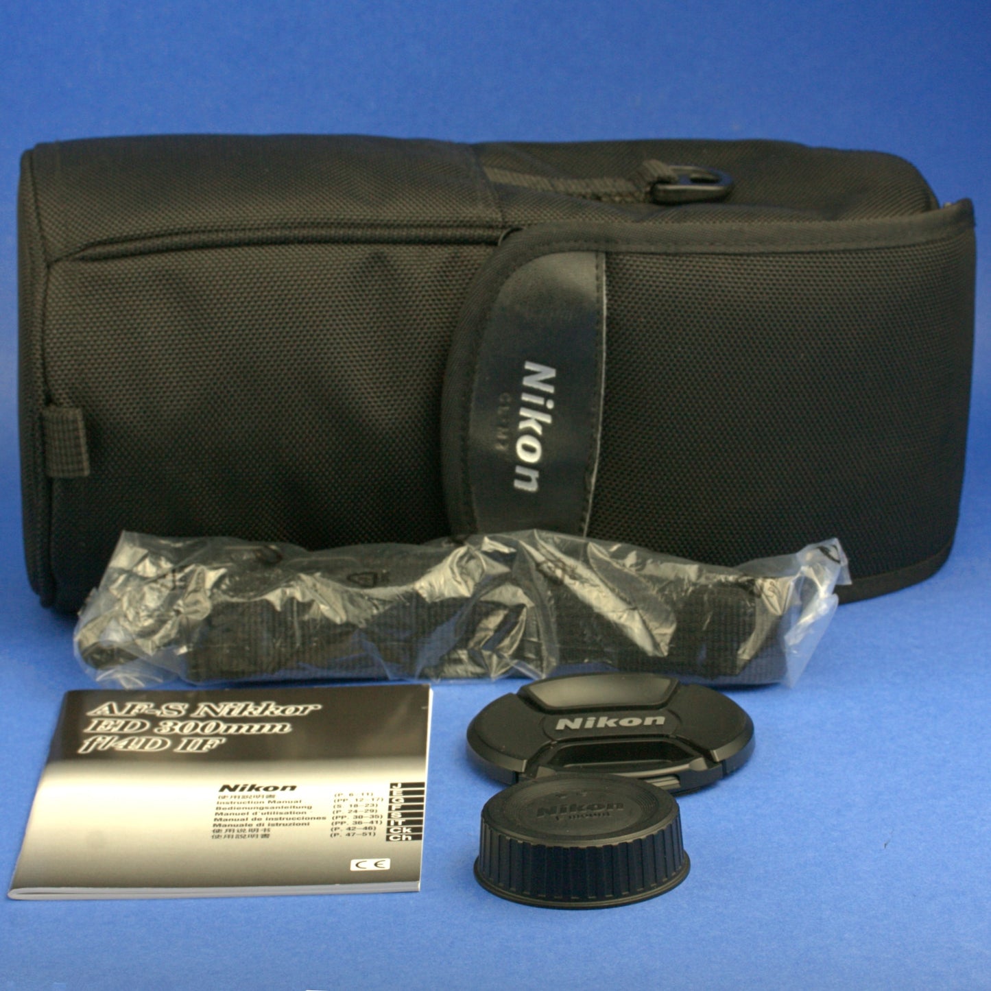 Nikon AF-S Nikkor 300mm F4 D Lens Beautiful Condition