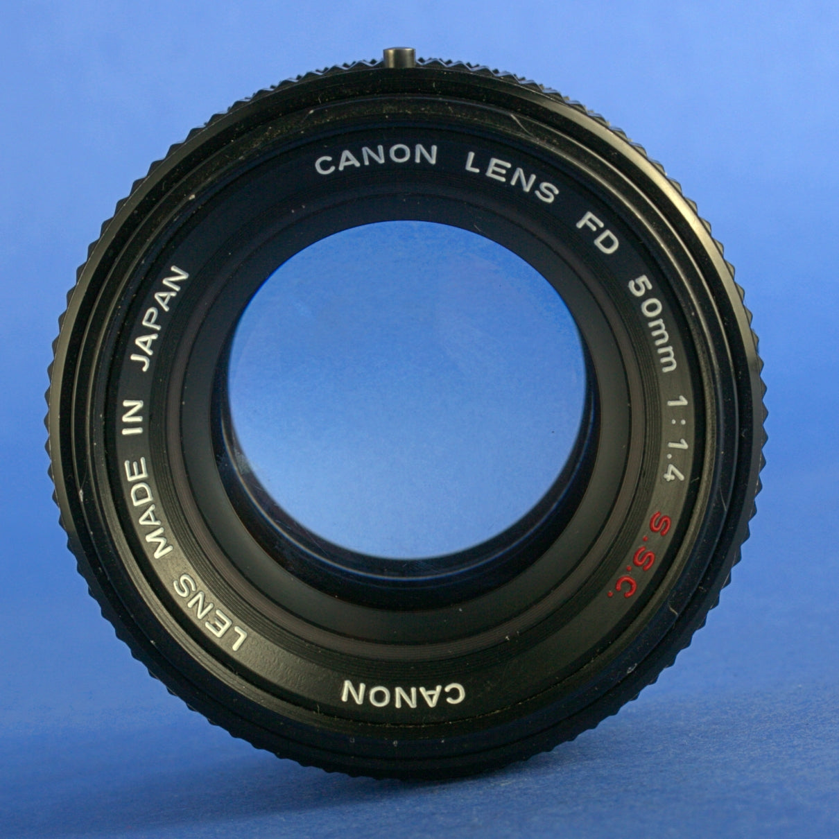 Canon FD 50mm 1.4 S.S.C. Lens Works Only Wide Open