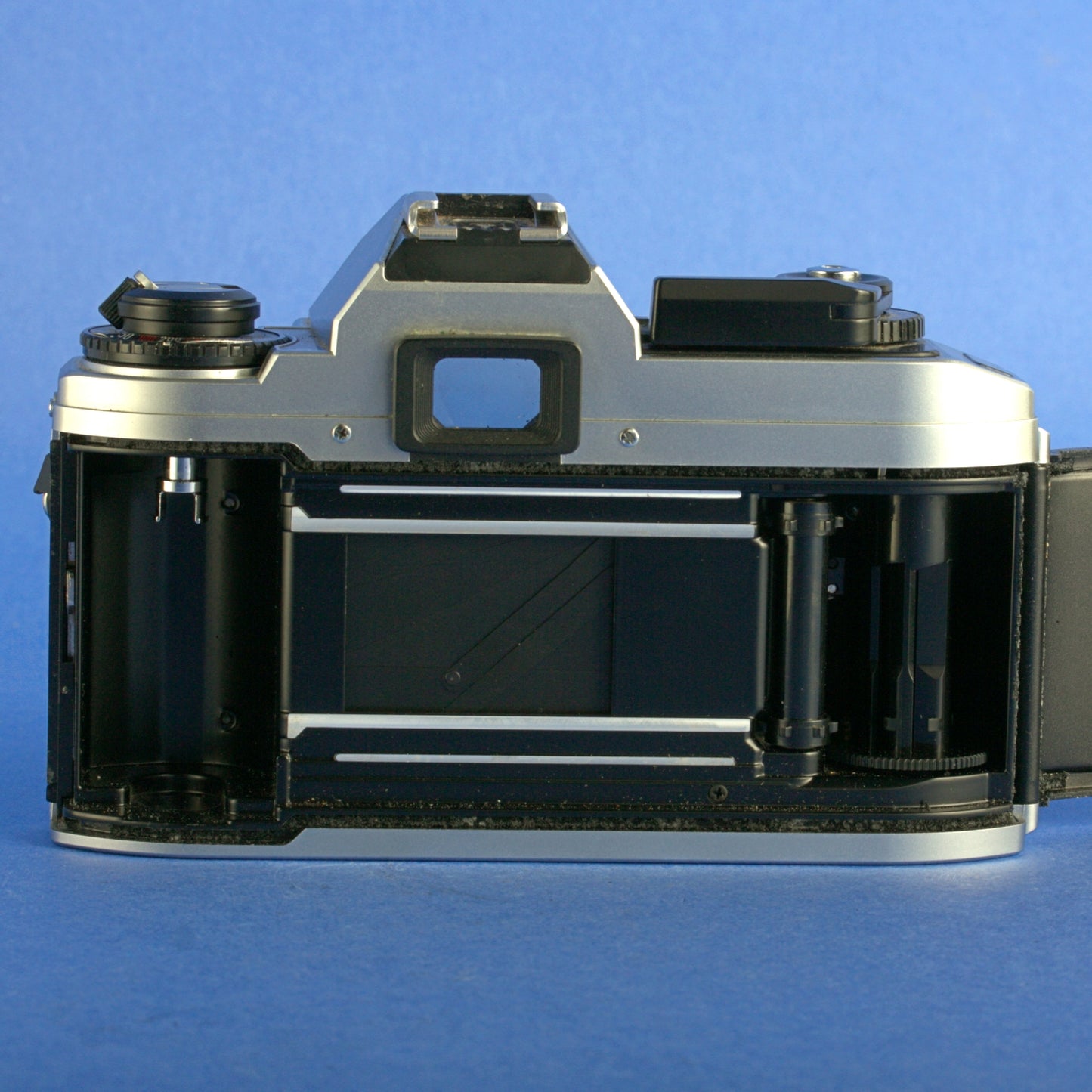 Nikon FG-20 Film Camera Body Near Mint Condition