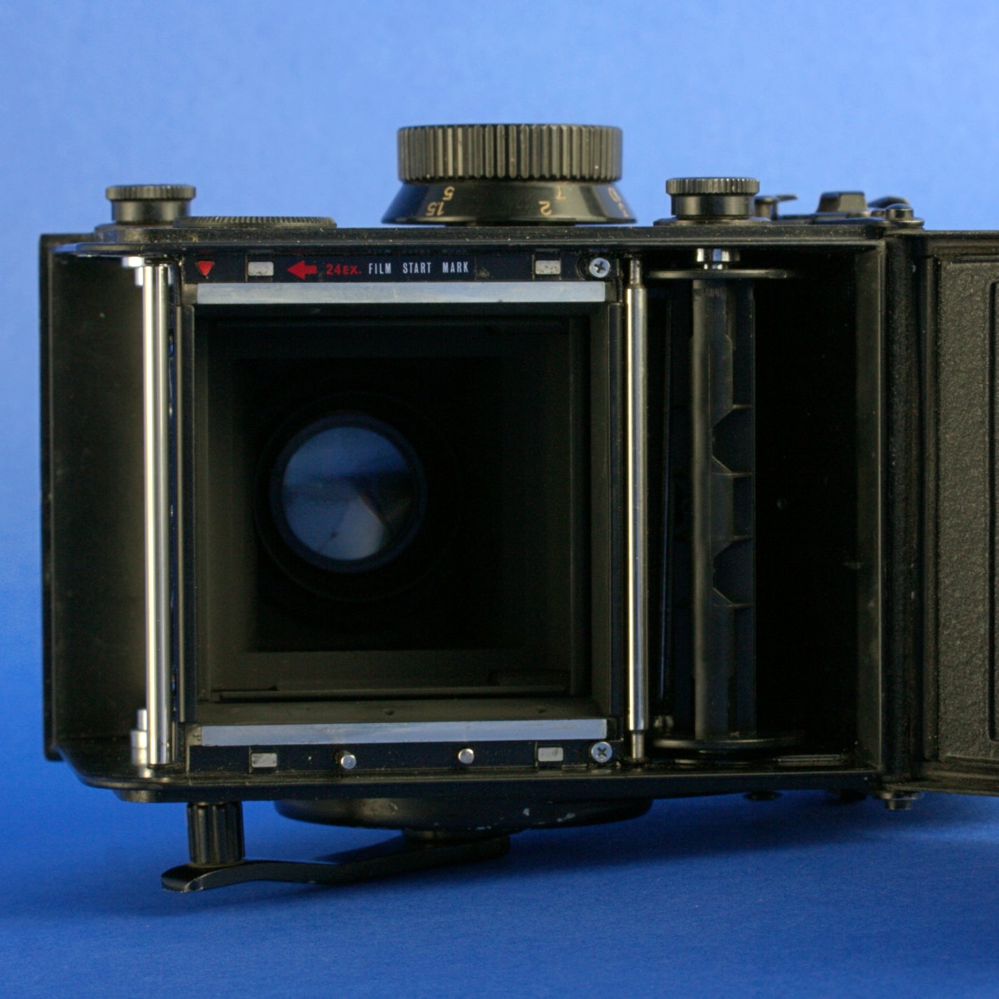 Yashica Mat-124G Medium Format Camera