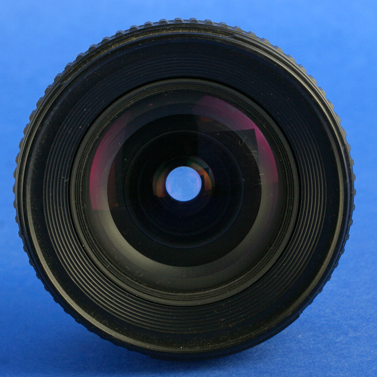 Nikon AF Nikkor 20mm 2.8 Lens
