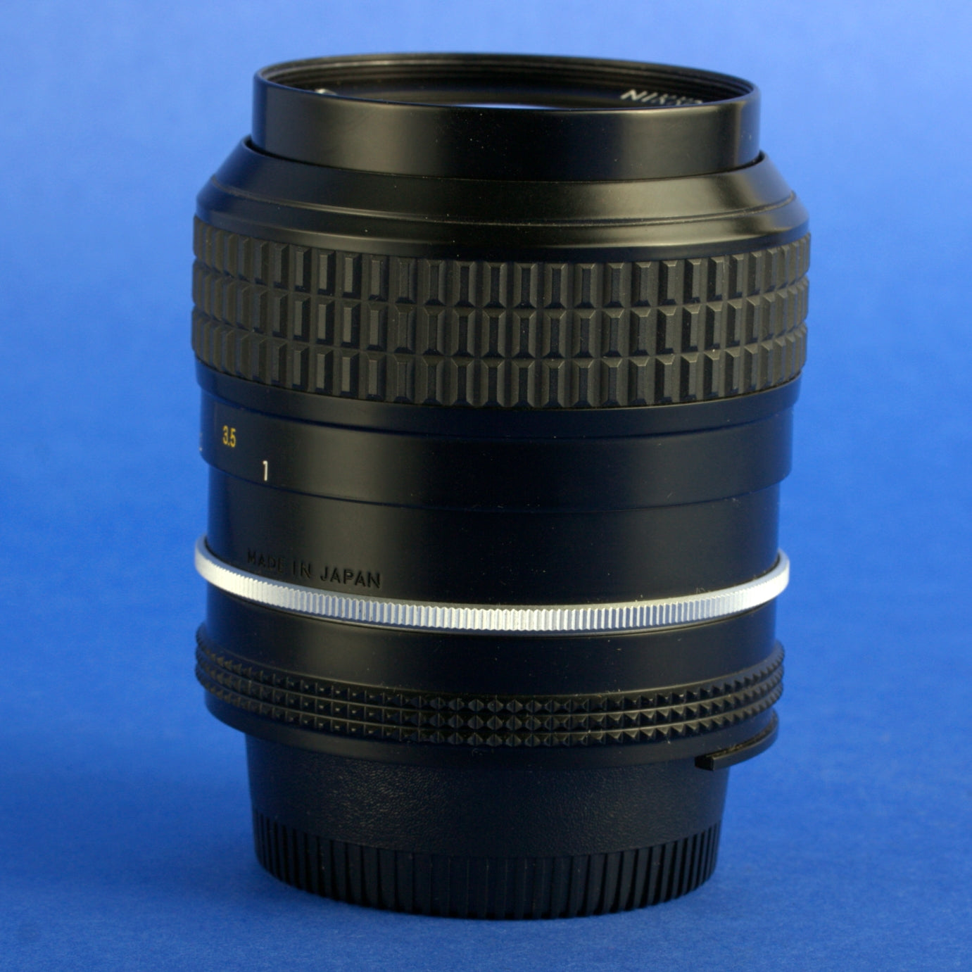 Nikon Nikkor 105mm 2.5 Ai Lens Beautiful Condition