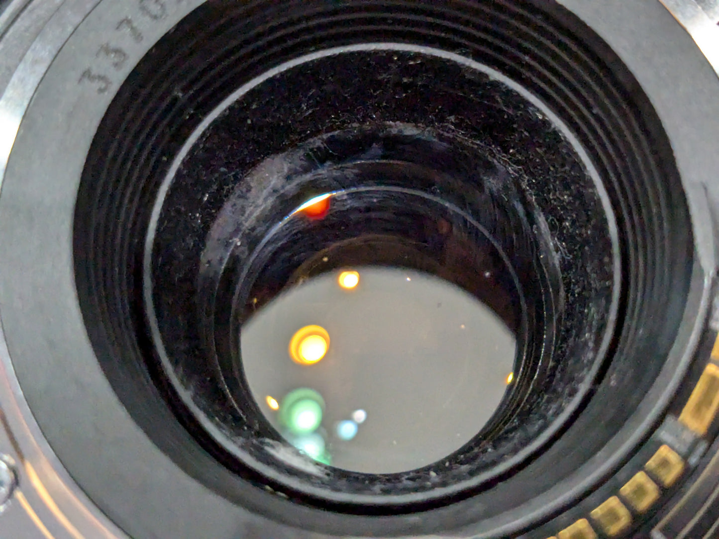 Canon EF 100mm 2.8 USM Macro Lens