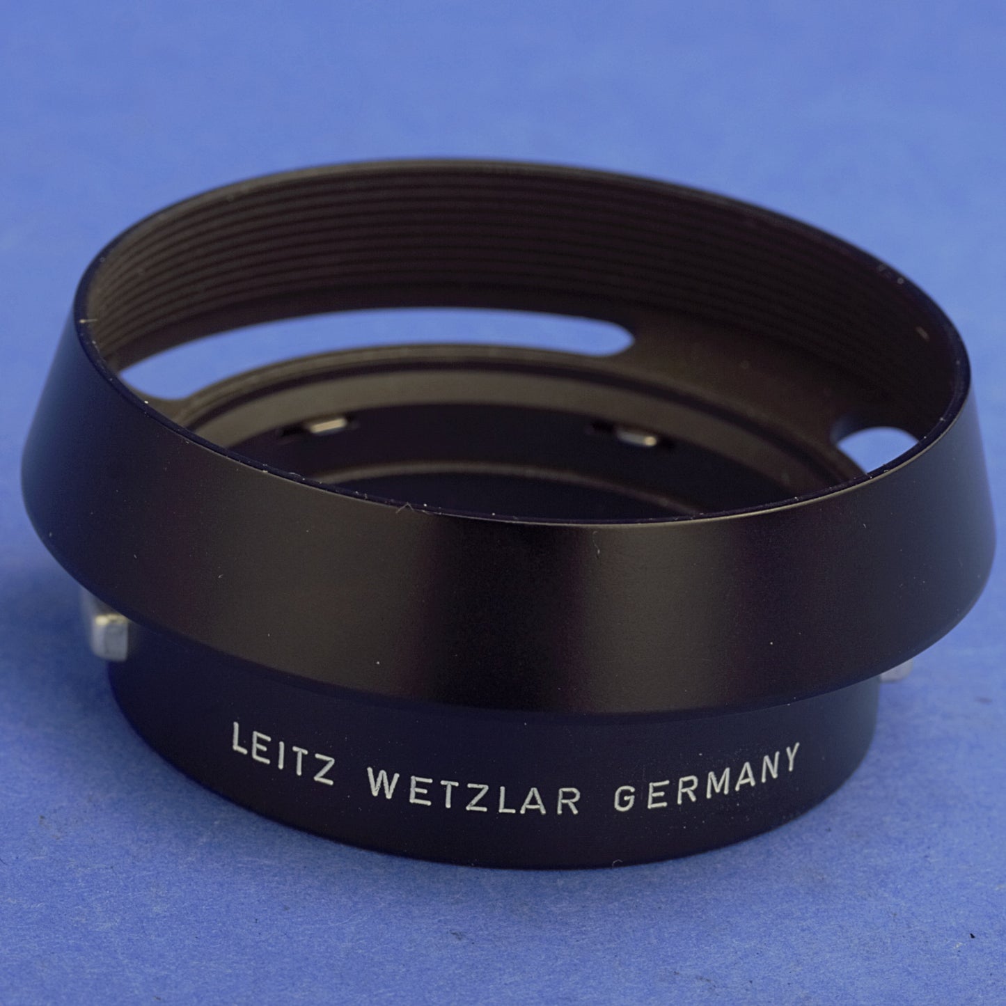 Leica Leitz 12585 Lens Hood with Cap Mint Condition