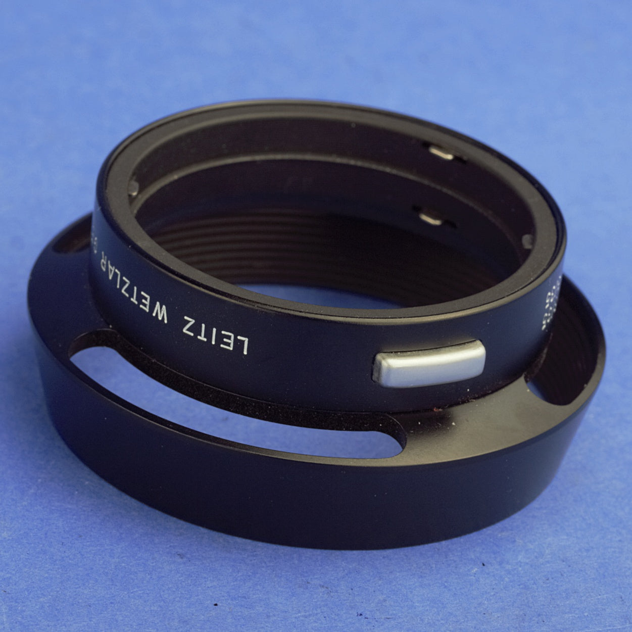 Leica Leitz 12585 Lens Hood with Cap Mint Condition