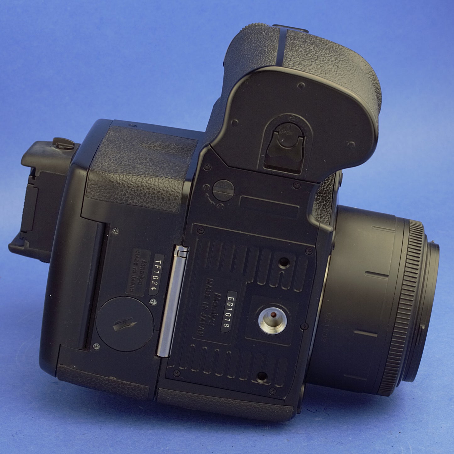 Mamiya 645 AFD II Medium Format Camera Kit Beautiful Condition