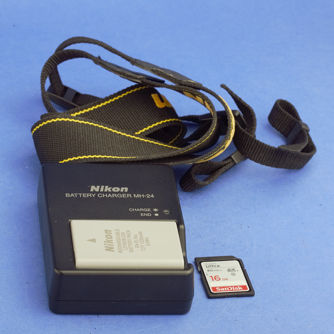 Nikon D3400 Digital Camera Body 12000 Actuations Near Mint Condition
