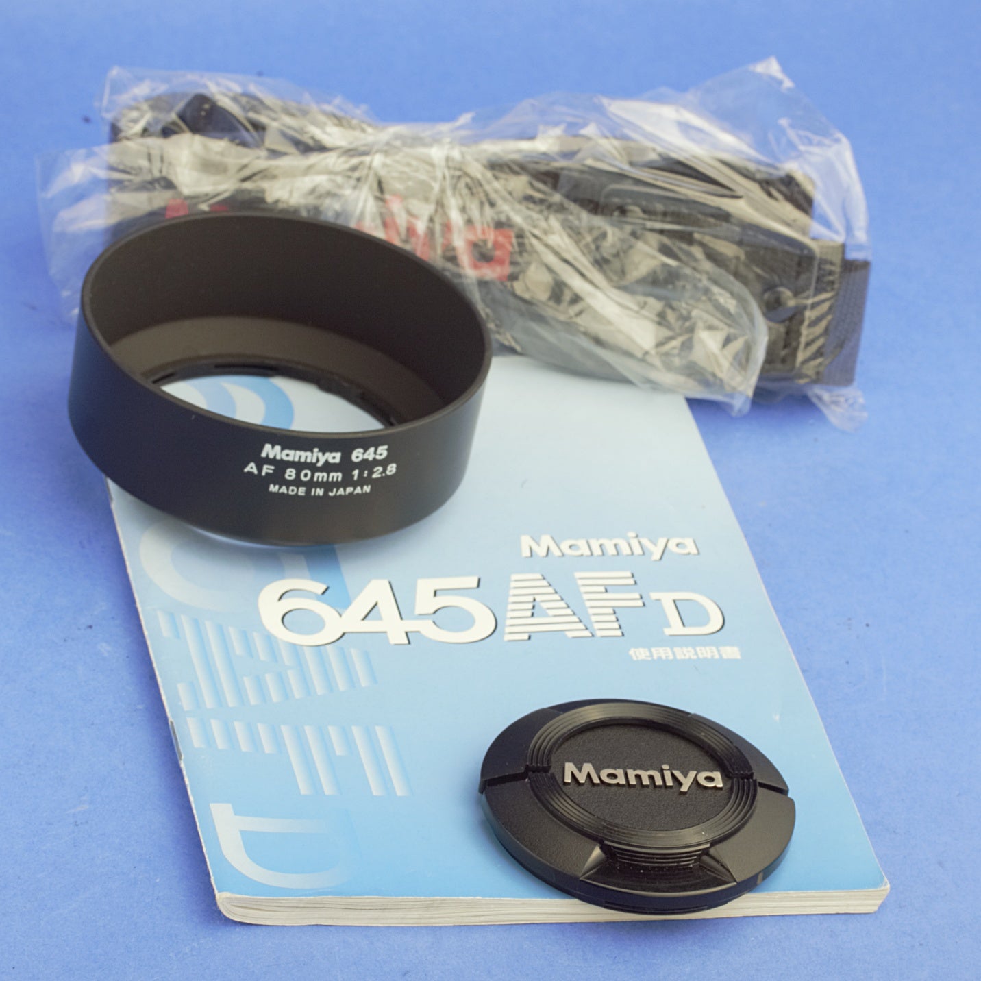 Mamiya 645 AFD Medium Format Camera Kit Beautiful Condition