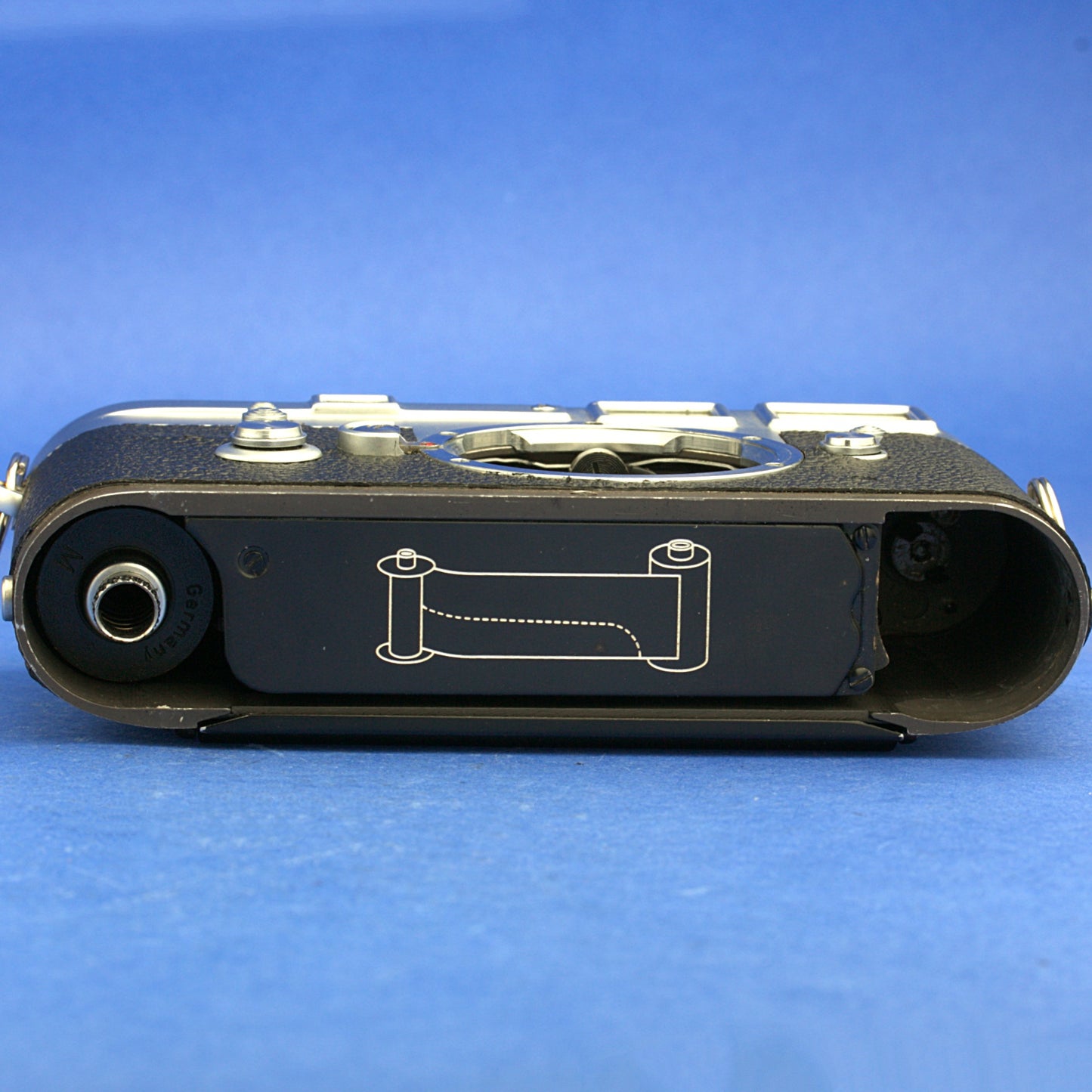 Leica M3 Single Stroke Film Camera Body L-Seal Intact Beautiful Condition
