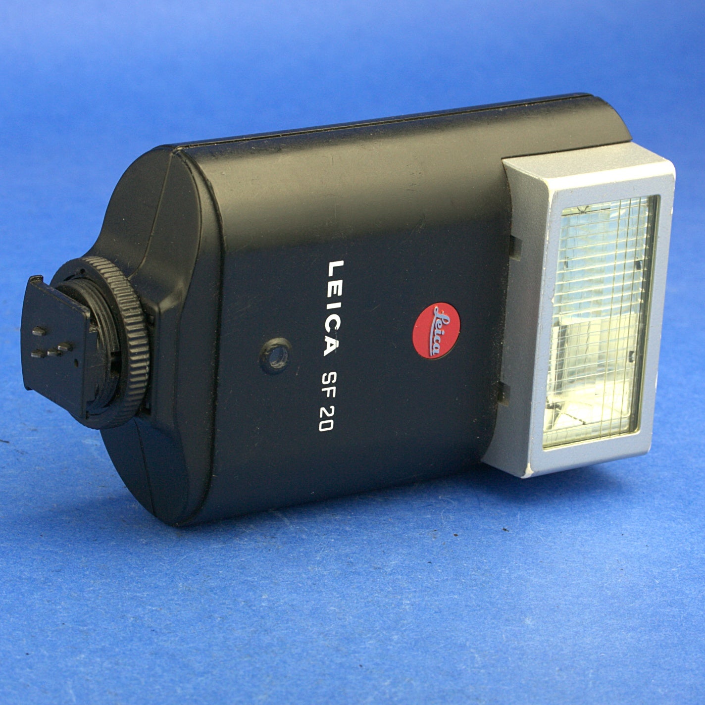 Leica SF20 Shoe Mount Flash