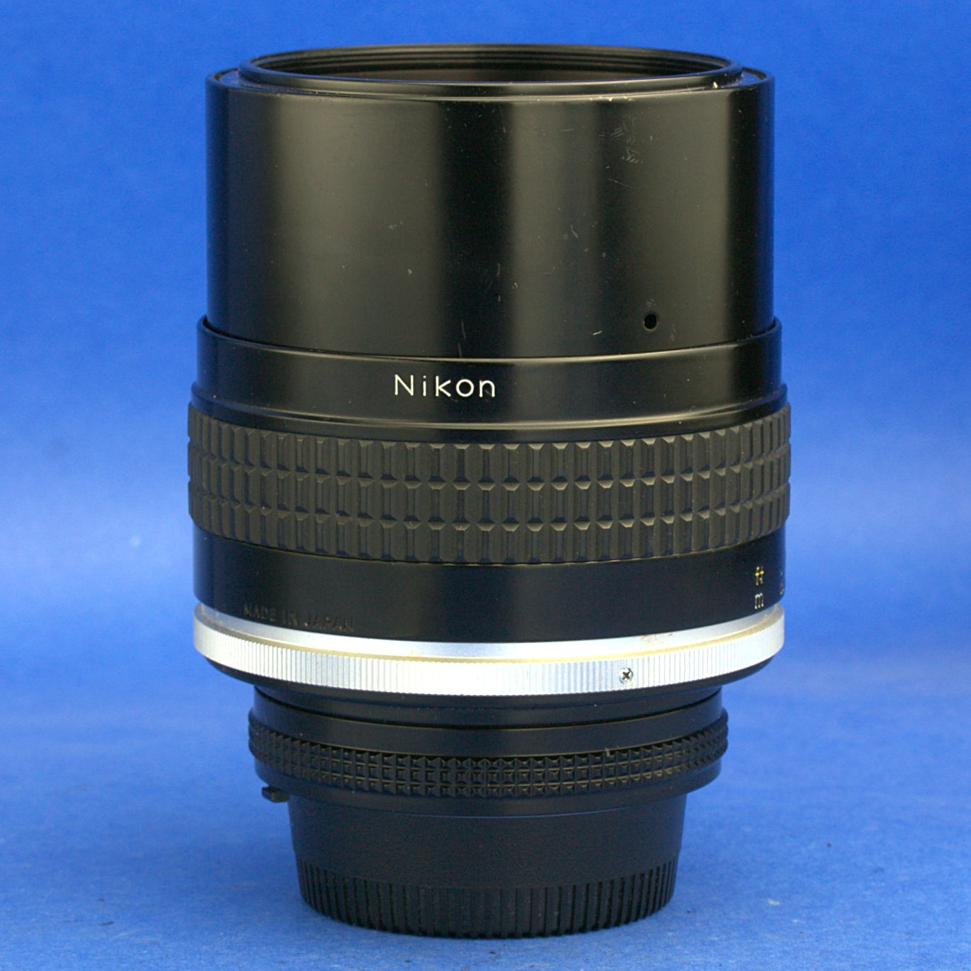 Nikon Nikkor 105mm 1.8 Ai-S Lens Beautiful Condition