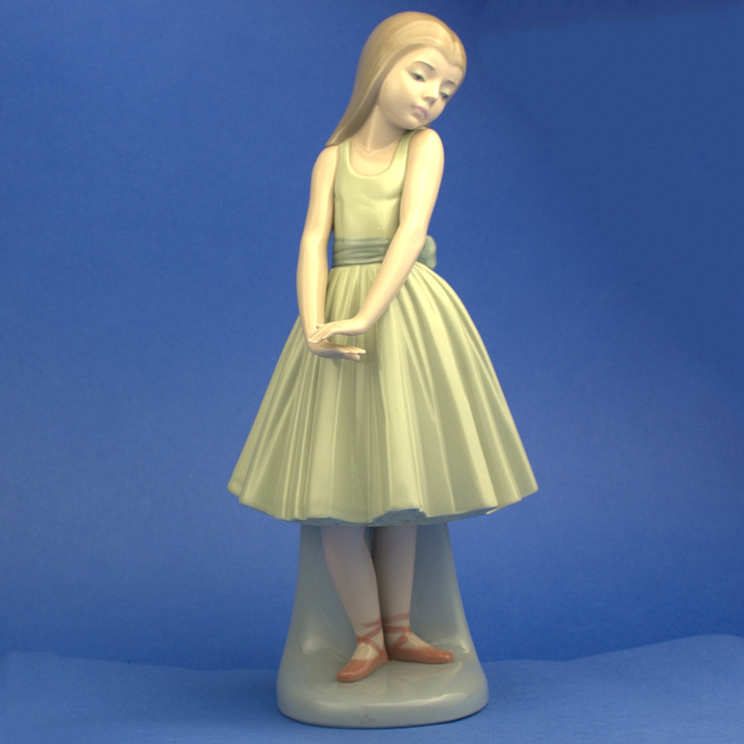 Lladro Ballet Girl Porcelain Figurine Handmade In Spain 5092 Mint Condition