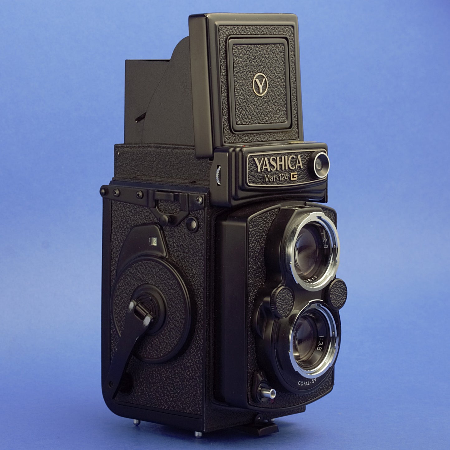 Yashica Mat-124G Medium Format Camera Near Mint Condition