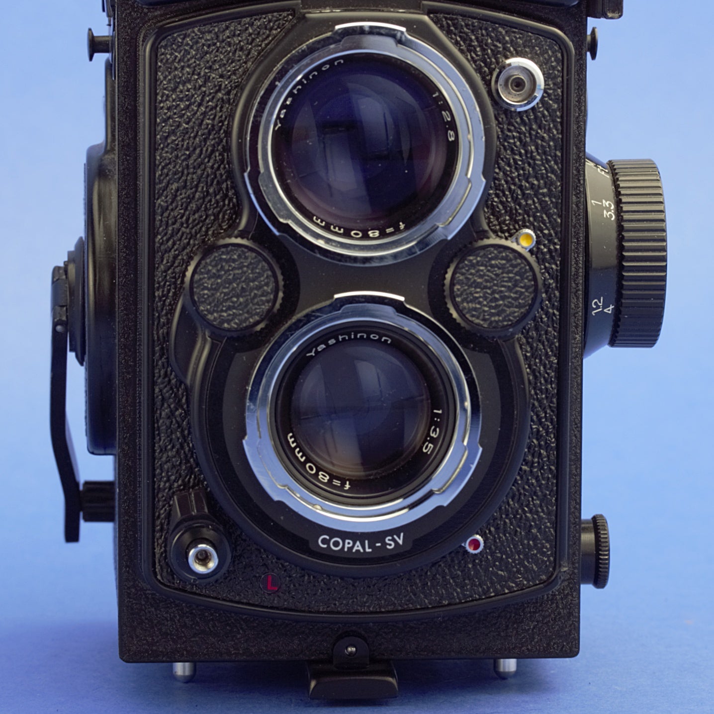 Yashica Mat-124G Medium Format Camera Near Mint Condition