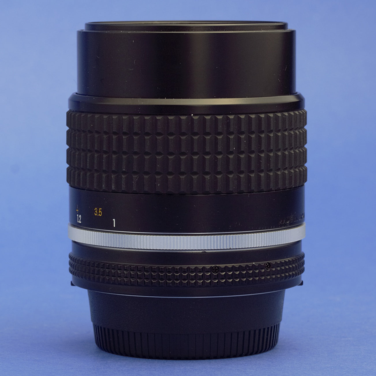 Nikon Nikkor 105mm 2.5 Ai-S Lens Mint Condition