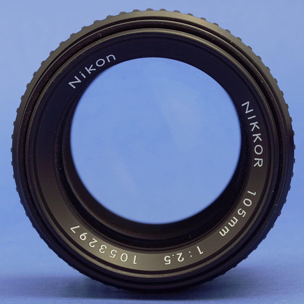 Nikon Nikkor 105mm 2.5 Ai-S Lens Mint Condition