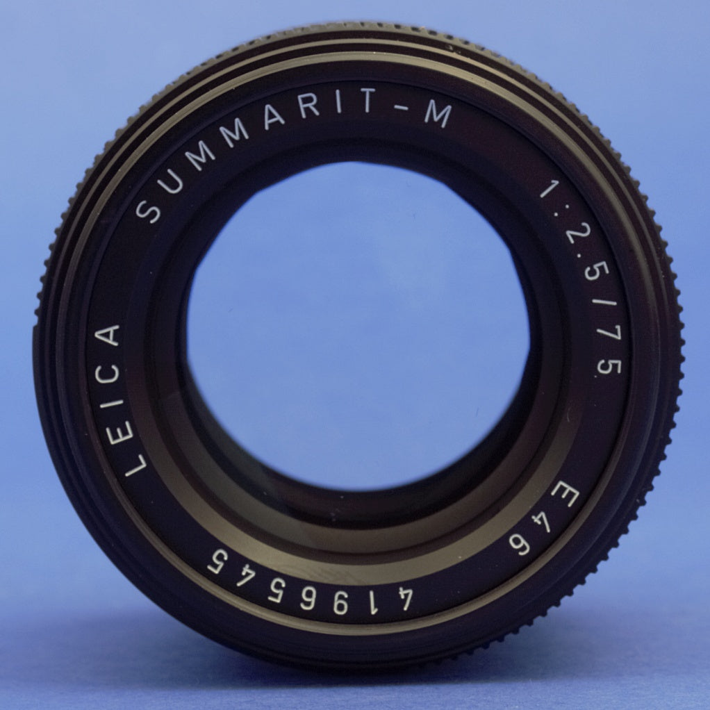 Leica Summarit-M 75mm 2.5 Lens 6-Bit Coded Mint Condition