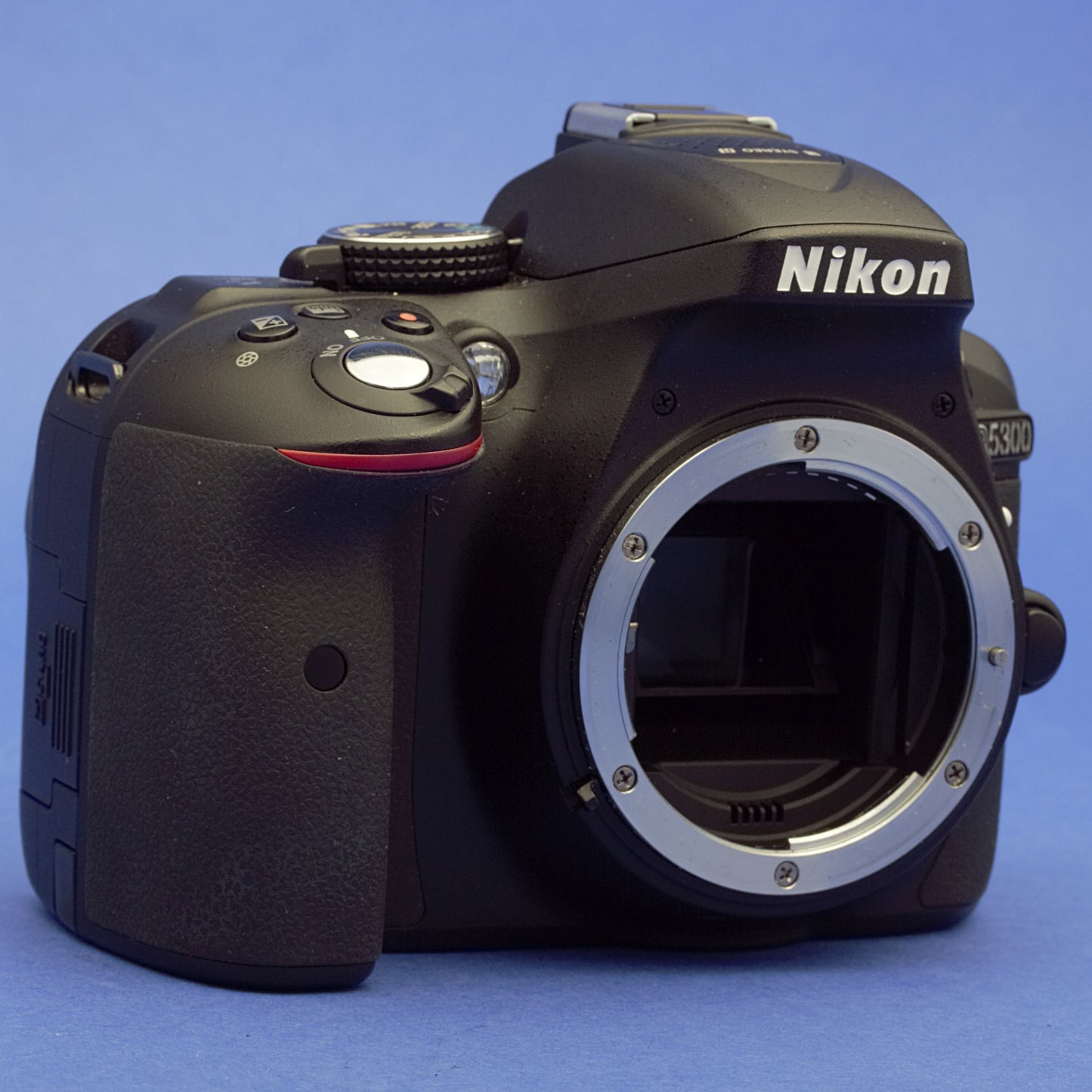 Nikon D5300 Digital Camera Body 5100 Actuations US Model Near Mint Condition